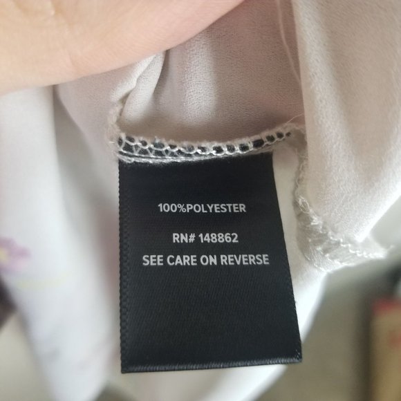 Torrid Women's Plus Size 1 Short Sleeve Cream Flor - Picture 6 of 7